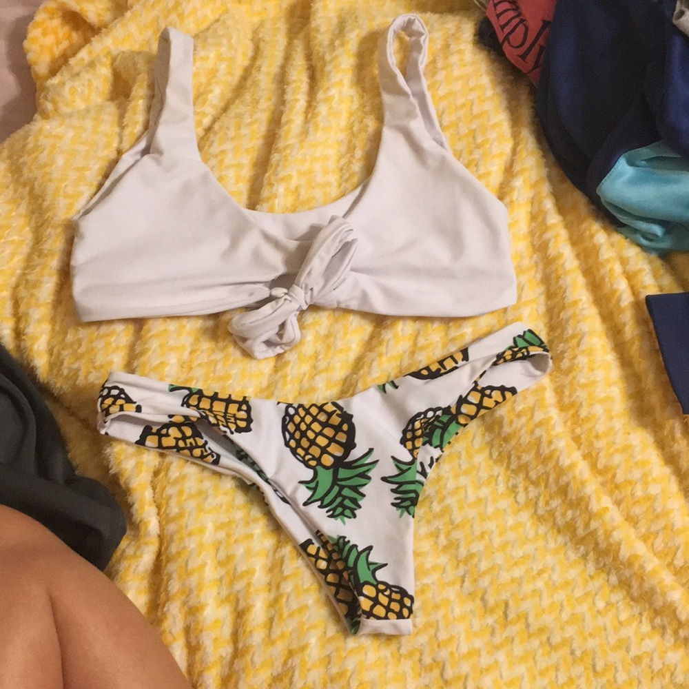 2-piece bathing suit w/ pineapples